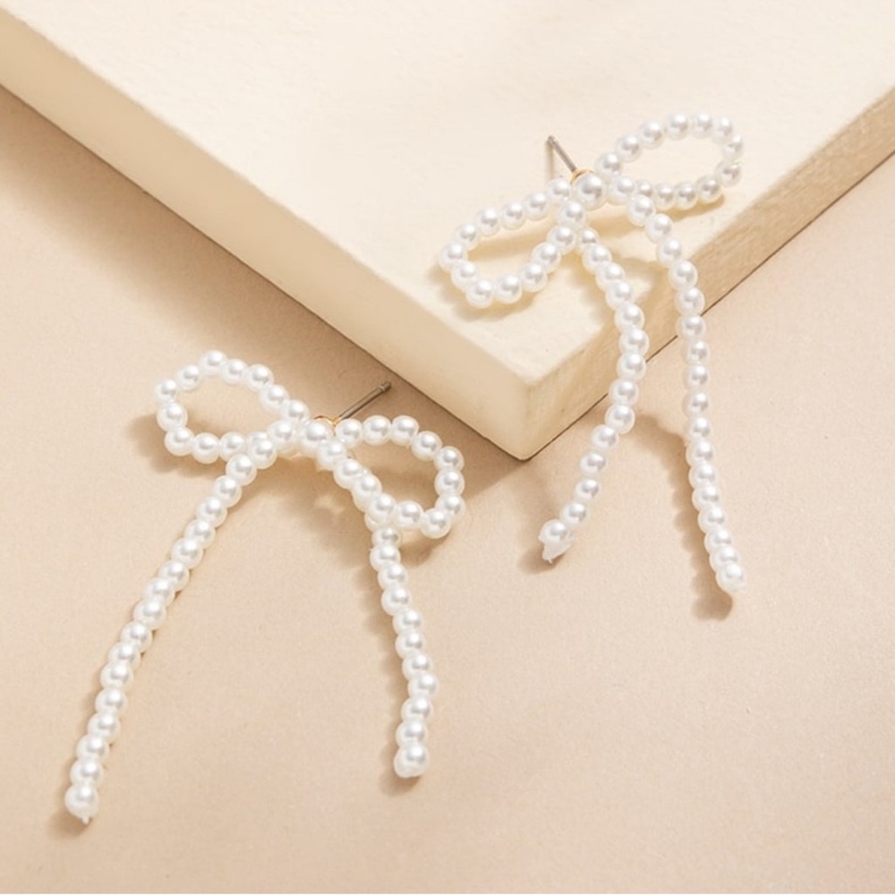 Francesca’s Pearl Bow Drop Earrings - Picture 3 of 5